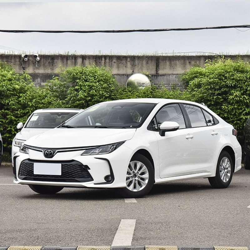 Toyota Corolla бензин седан